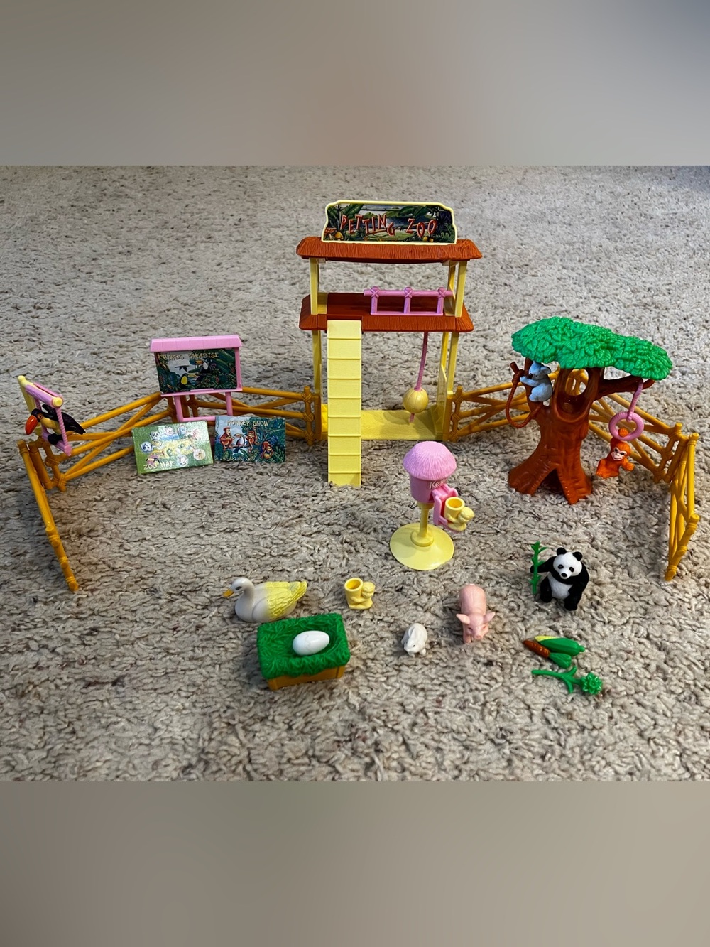 Barbie Kelly Petting Zoo Playset Vintage Discontinued Set